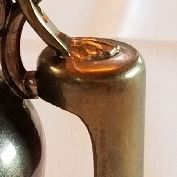 Vintage Leonard silverplated sugar bowl/sugar scuttle about five inches tall - Picture 4 of 11